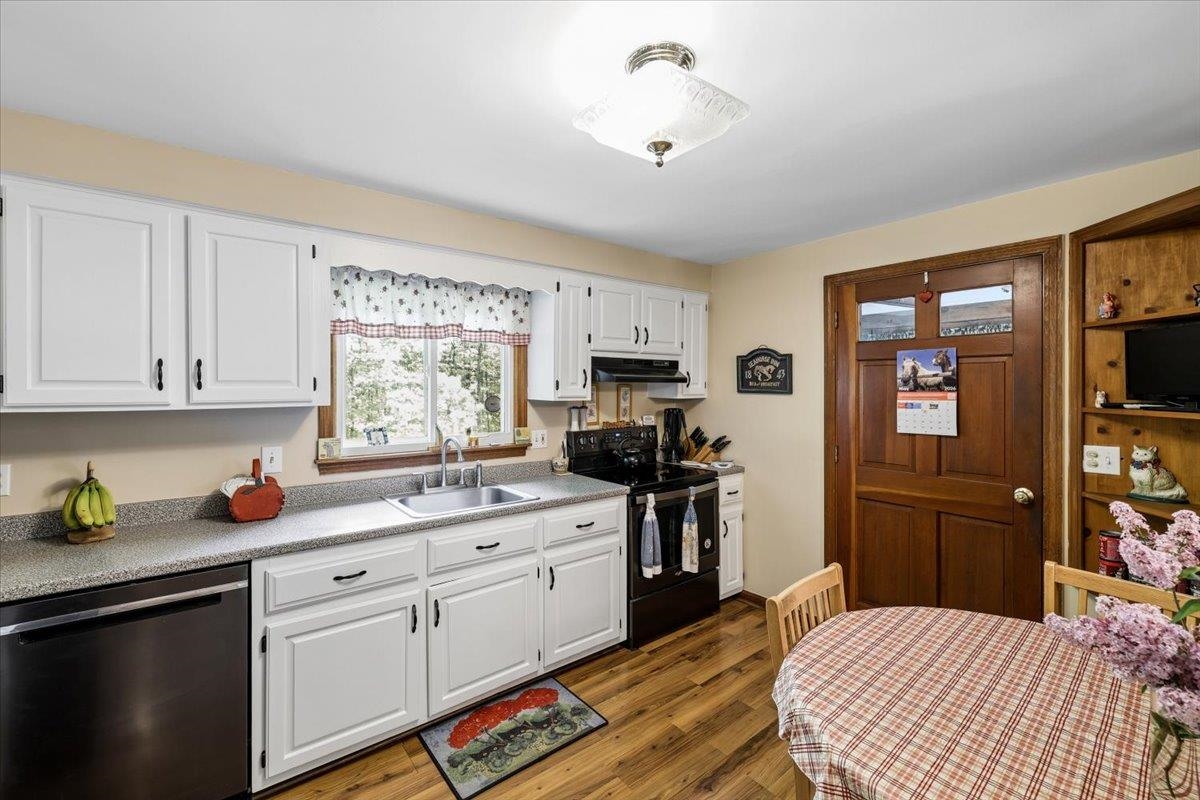 87 Woodhill Road Bow, NH 03304 - Photo 18 of 59