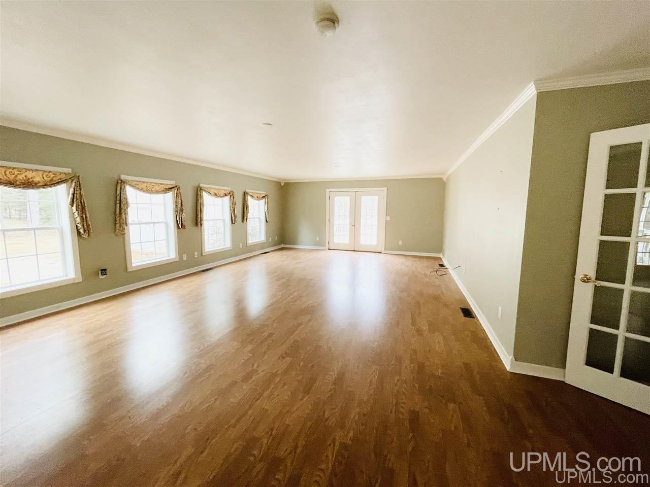 5647 23.5 Road Gladstone, MI 49837 - Photo 22 of 49 Gallery Image 22