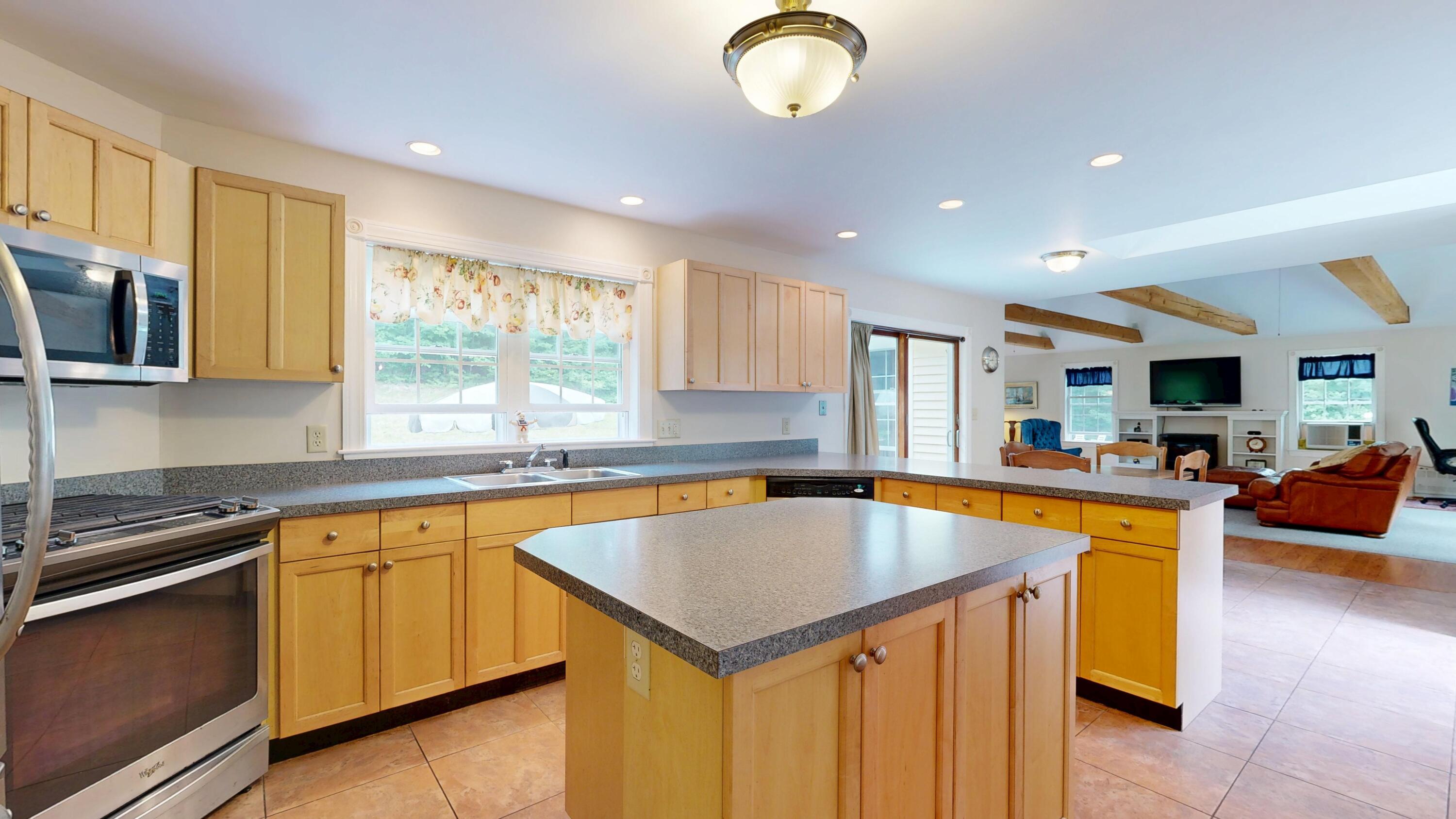 95 Snow Road Durham, ME 04222 - Photo 9 of 65 Kitchen