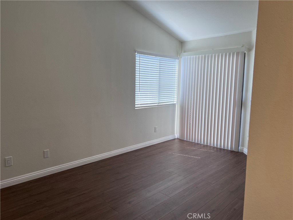 11225 Drake Street Rancho Cucamonga, CA 91701 - Photo 17 of 29 Primary bedroom