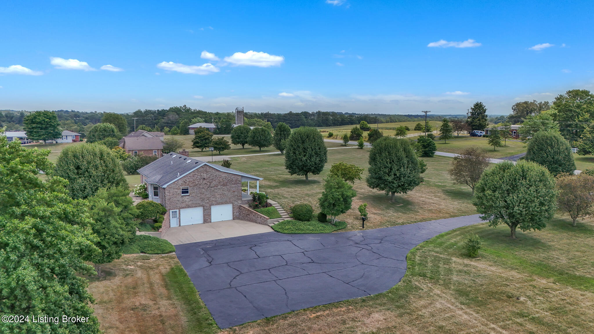337 Red Mill Road Elizabethtown, KY 42701 - Photo 45 of 49 DJI_20240715140317_0052_D