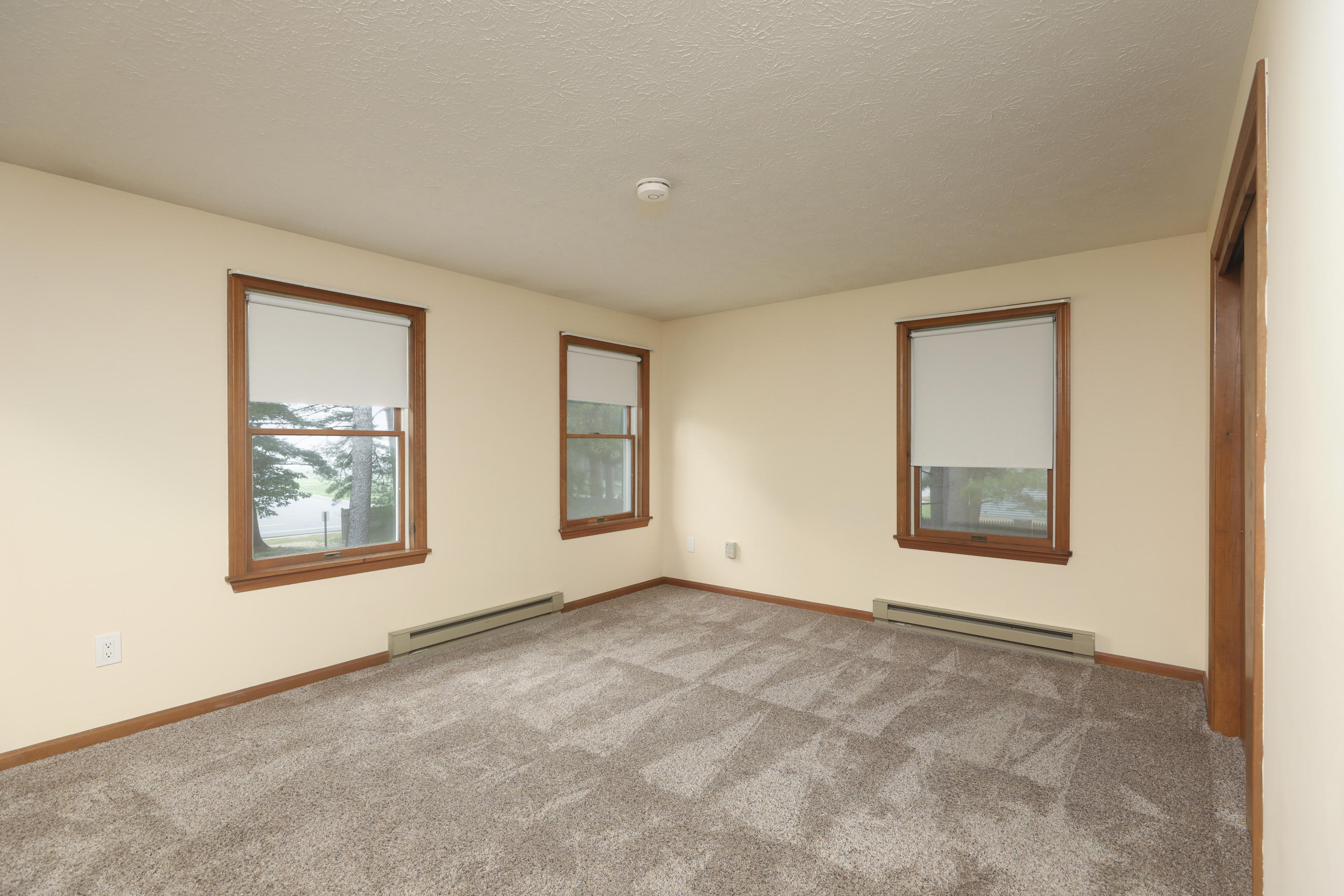 82 Cascade Road, Unit 1 Old Orchard Beach, ME 04064 - Photo 12 of 20 007-photo--7219731