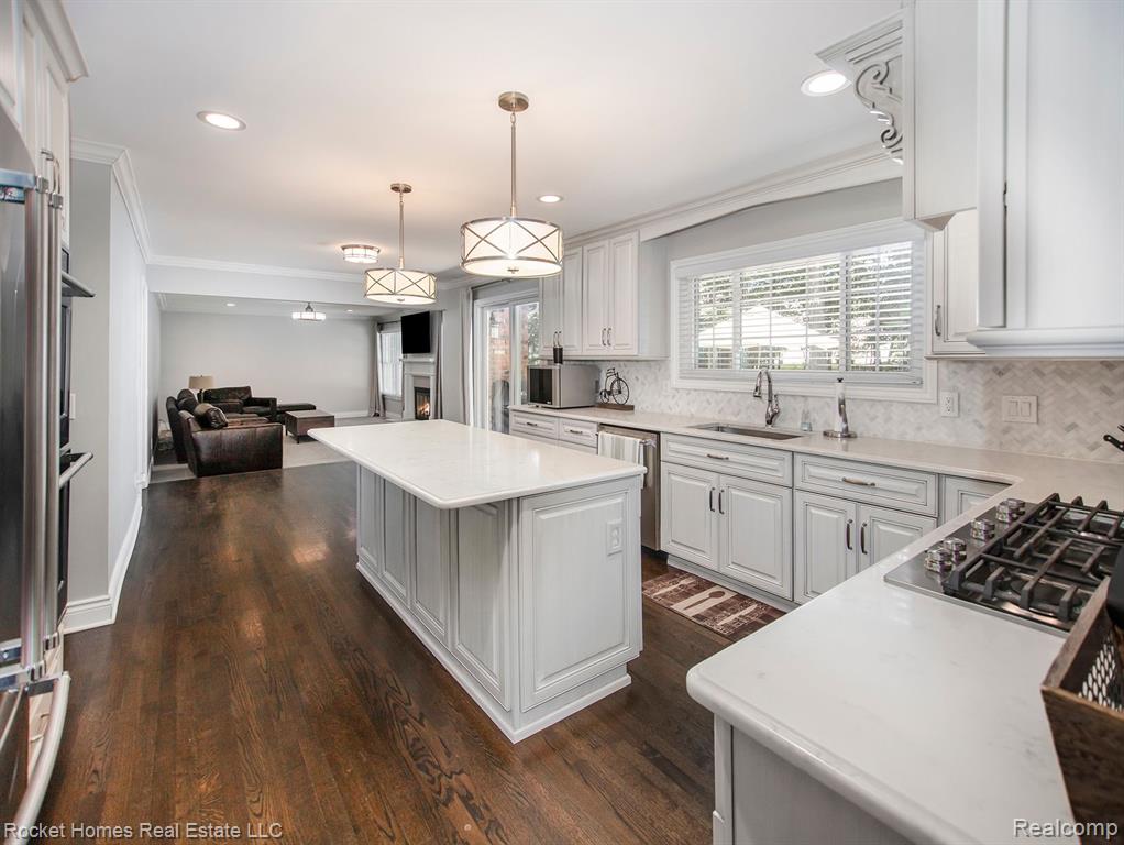 1282 Greenleaf Drive Rochester Hills, MI 48309 - Photo 7 of 30