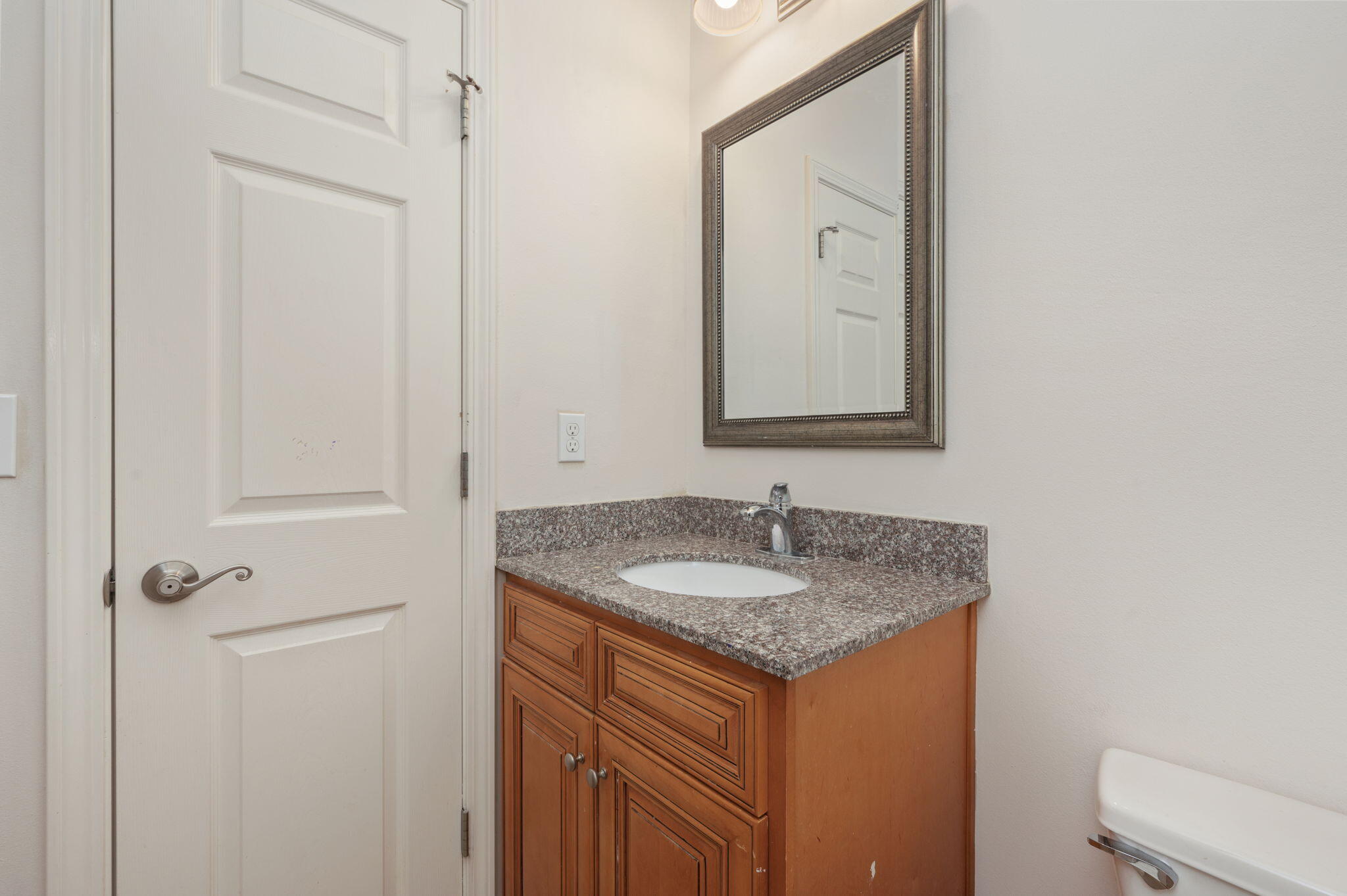 4627 Hermosa Road Crestview, FL 32539 - Photo 26 of 39 GUEST BATH #1