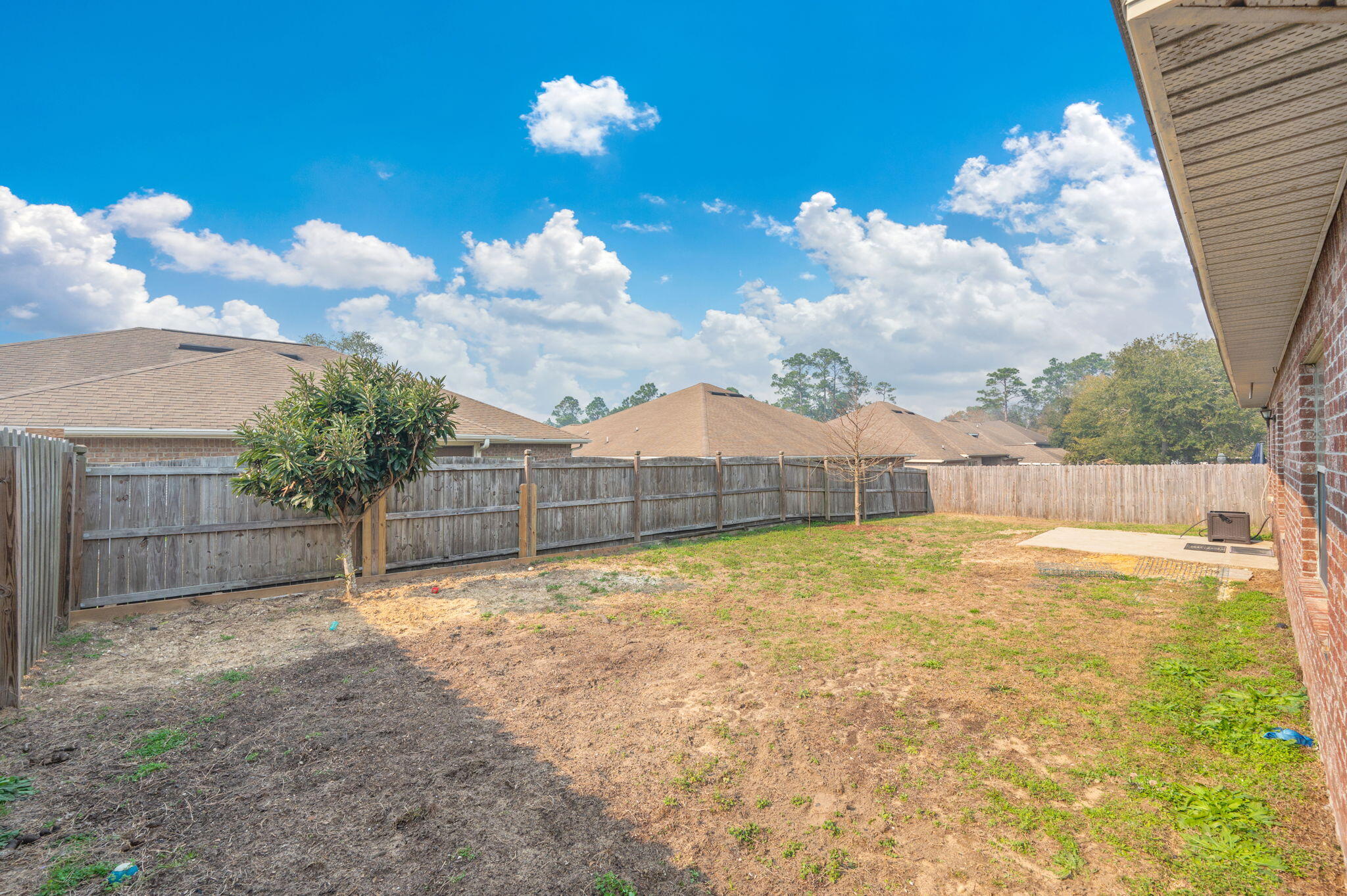 4627 Hermosa Road Crestview, FL 32539 - Photo 36 of 39 BACKYARD - WINTER COLORS