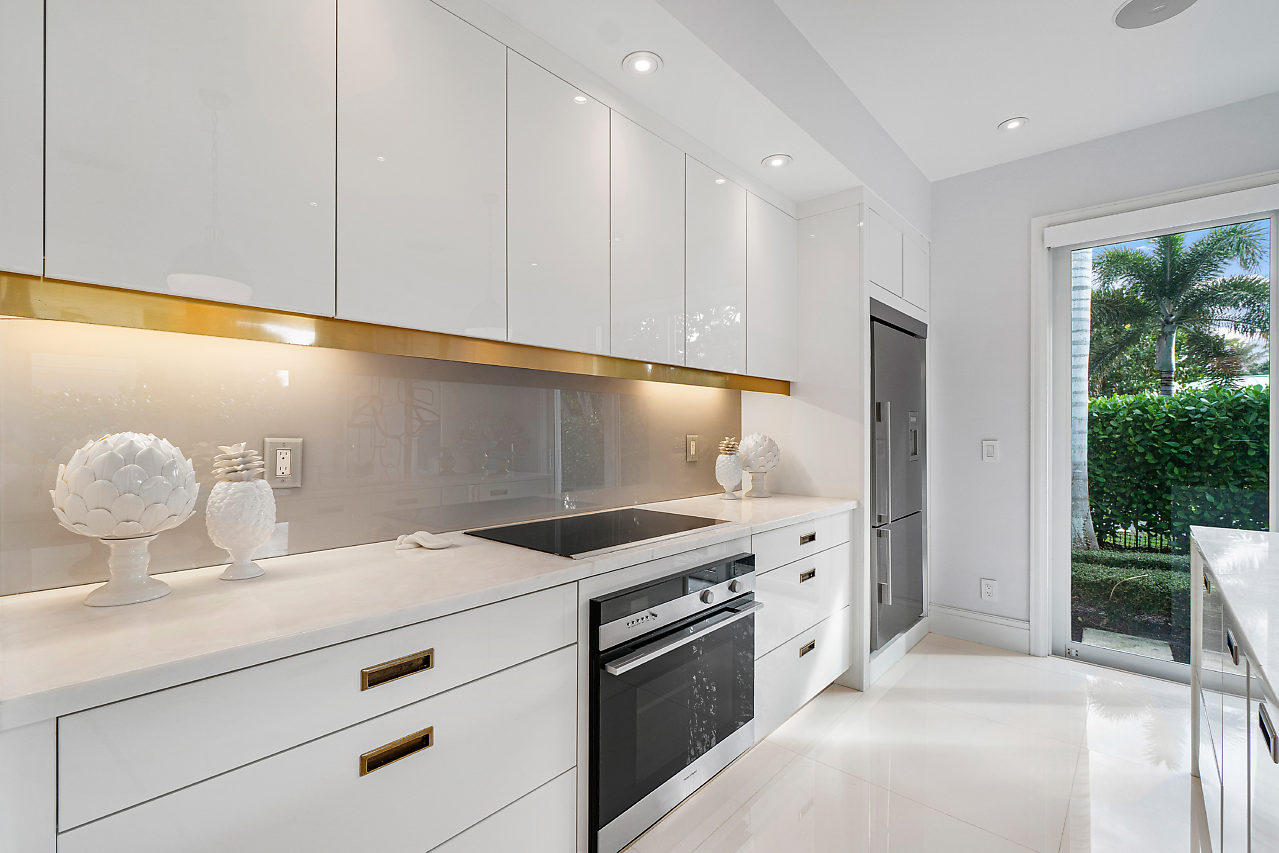 106 Beachway Drive Ocean Ridge, FL 33435 - Photo 14 of 31 #12