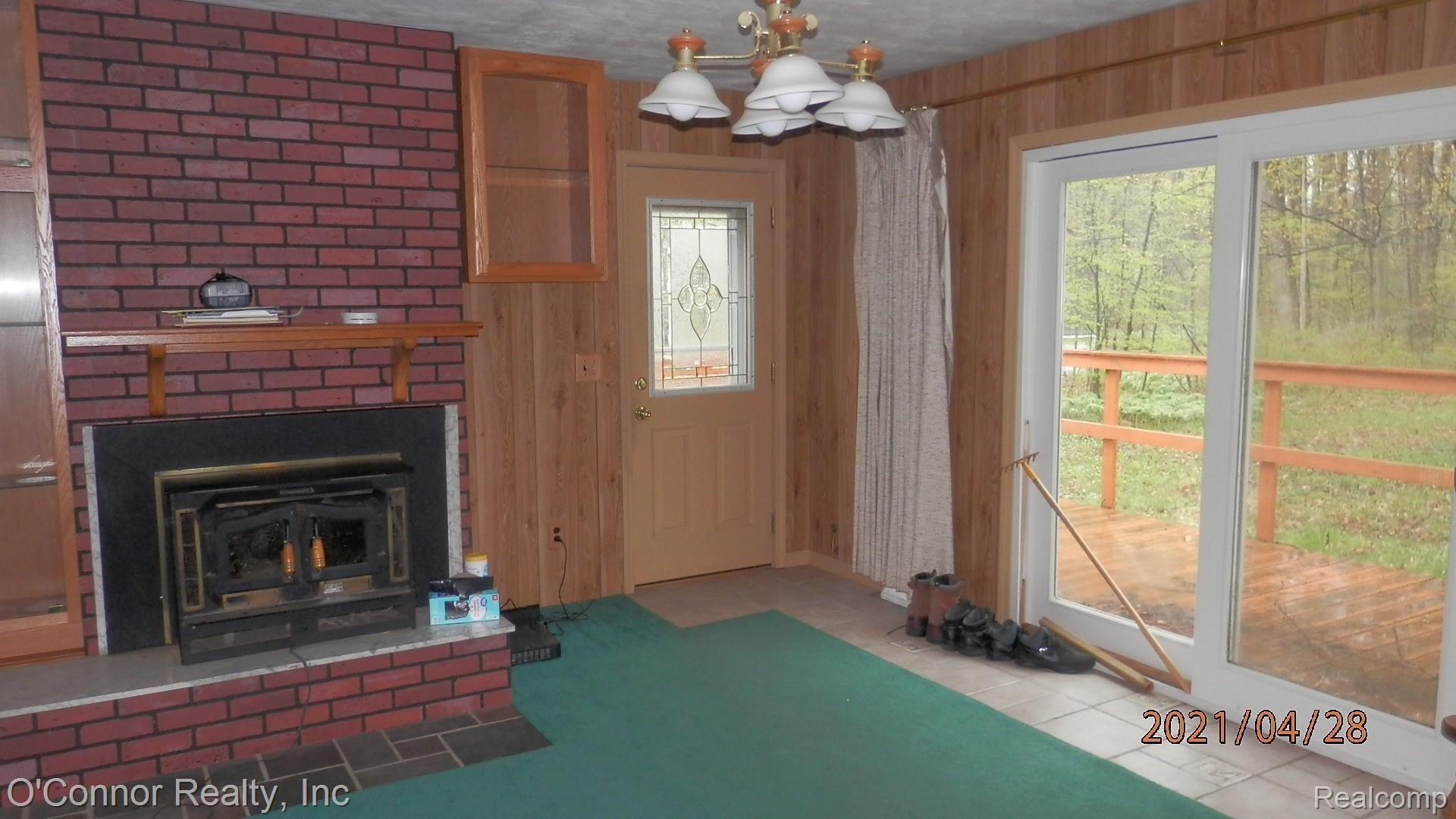 3675 State Road Fort Gratiot, MI 48059 - Photo 10 of 10 P4280132.JPG
