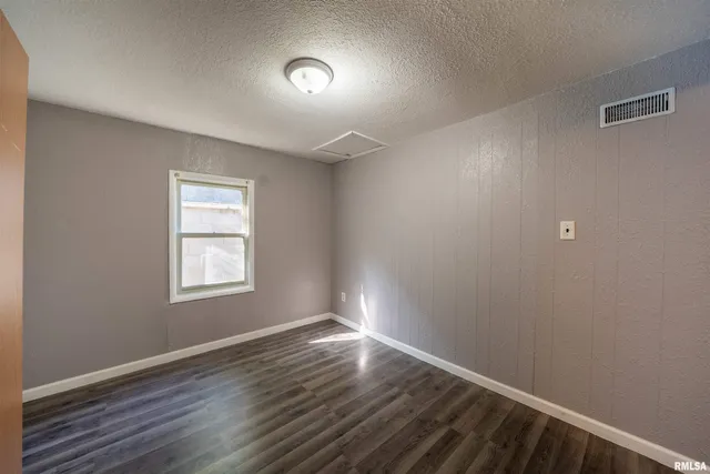 $55,000 | 4012 North Boulevard Avenue, Peoria Heights, IL 61616