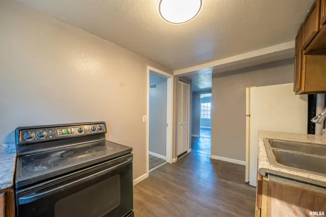 $55,000 | 4012 North Boulevard Avenue, Peoria Heights, IL 61616