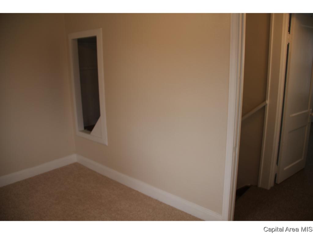 1534 E Keys Springfield, IL 62702 - Photo 13 of 23
