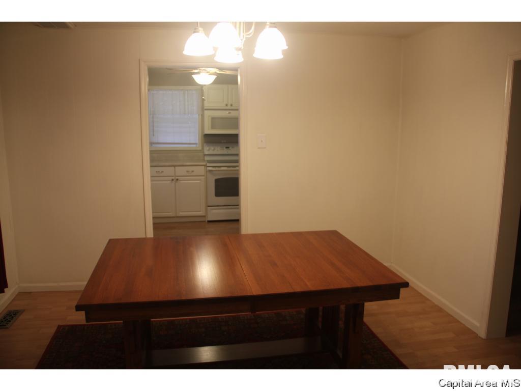 1534 E Keys Springfield, IL 62702 - Photo 5 of 23