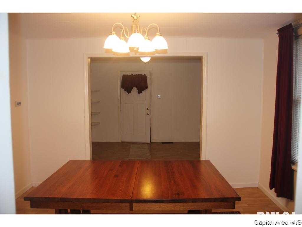 1534 E Keys Springfield, IL 62702 - Photo 6 of 23