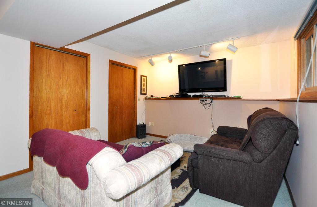 904 25th Street Southeast Rochester, MN 55904 - Photo 15 of 24 Gallery Image 15