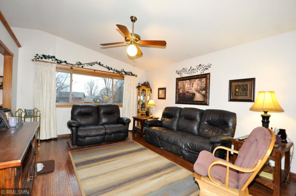 904 25th Street Southeast Rochester, MN 55904 - Photo 4 of 24 Gallery Image 4