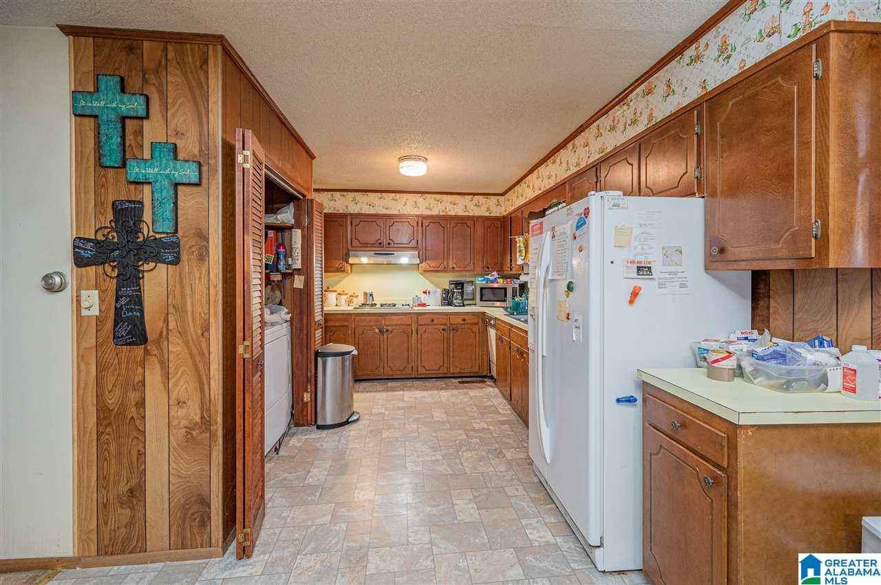 3080 Wenonah Park Road Southwest Birmingham, AL 35211 - Photo 11 of 40