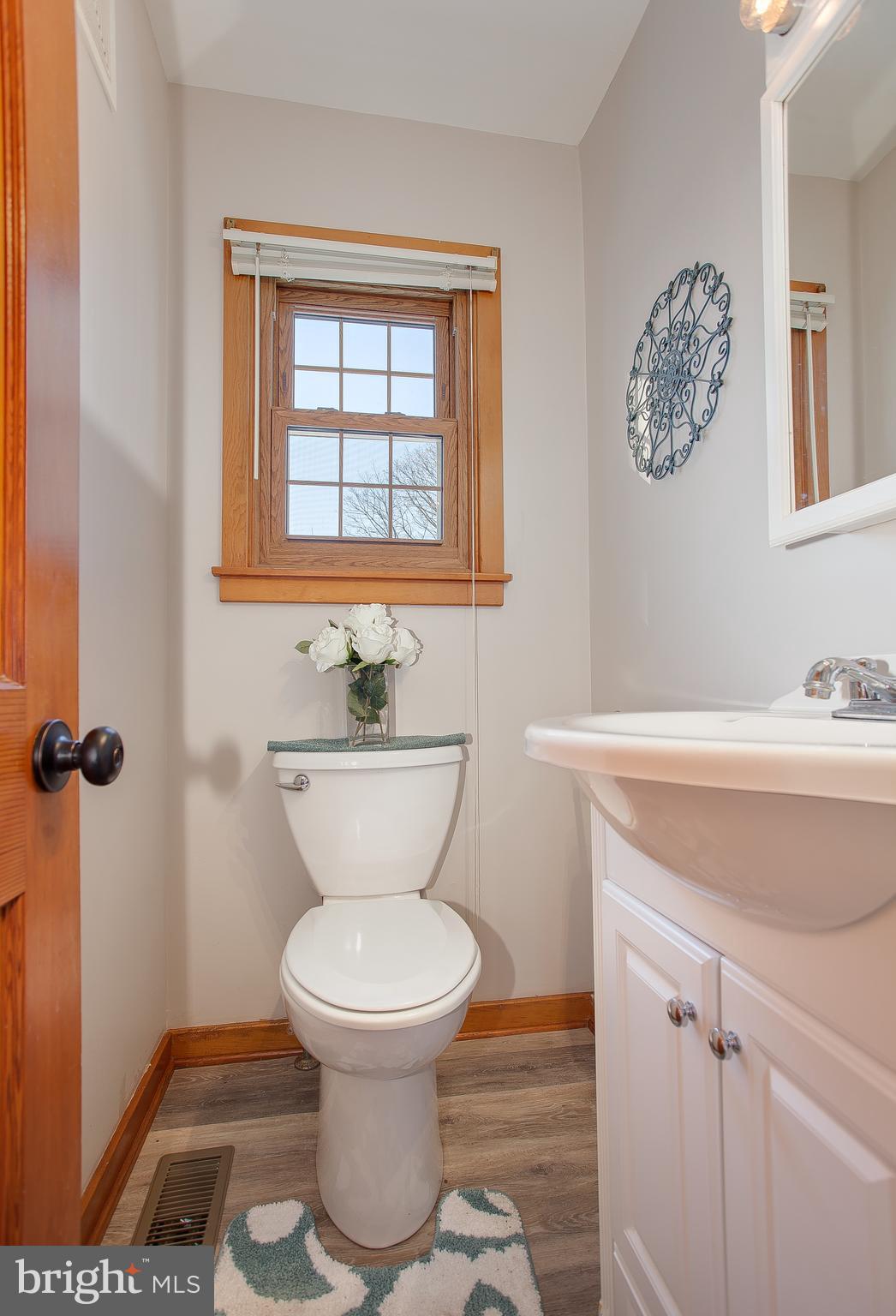 2216 Dover Road Harrisburg, PA 17110 - Photo 12 of 28 Gallery Image 12
