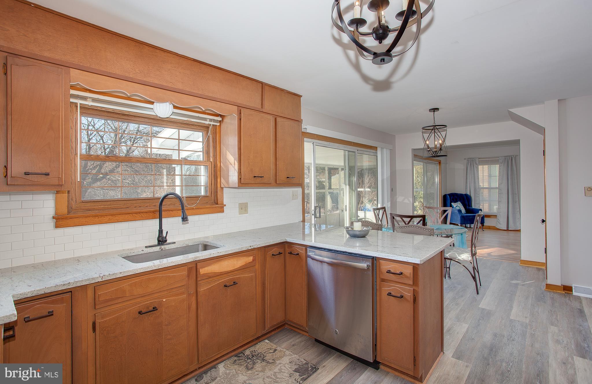 2216 Dover Road Harrisburg, PA 17110 - Photo 8 of 28 Gallery Image 8