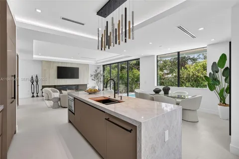 $2,499,000 | 604 Southwest 7th Street, Fort Lauderdale, FL 33315
