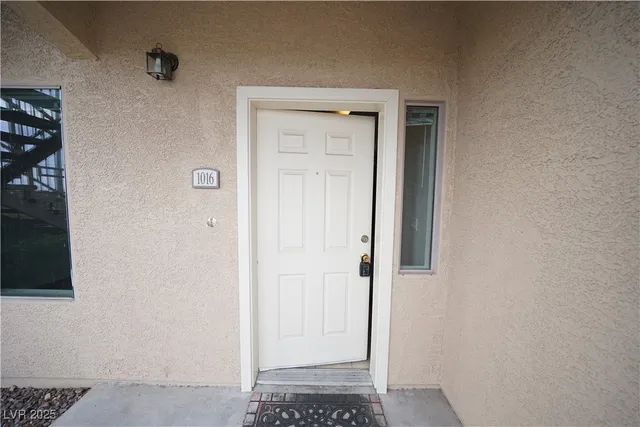 $1,595 | 8985 South Durango Drive, Unit 1016, Las Vegas, NV 89113
