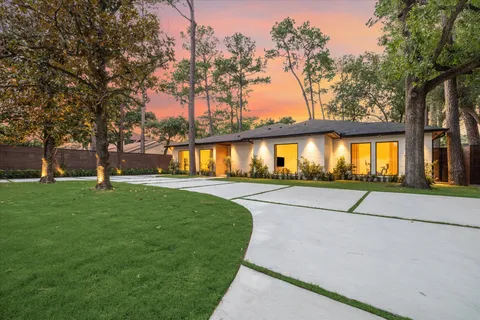 $2,275,000 | 5222 Woodway Drive, Houston, TX 77056