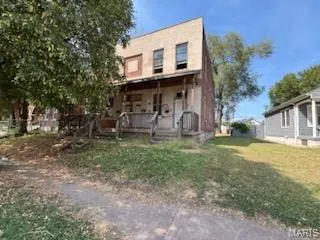 $18,000 | 2205 Grand Avenue, Granite City, IL 62040