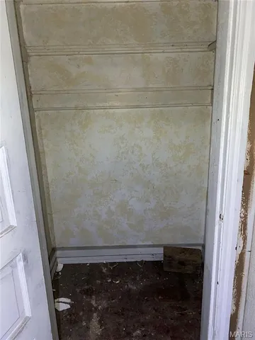 $18,000 | 2205 Grand Avenue, Granite City, IL 62040