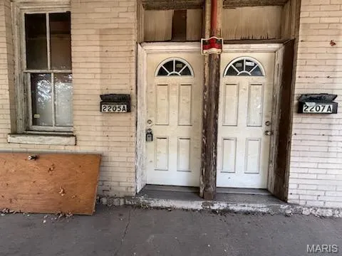 $18,000 | 2205 Grand Avenue, Granite City, IL 62040