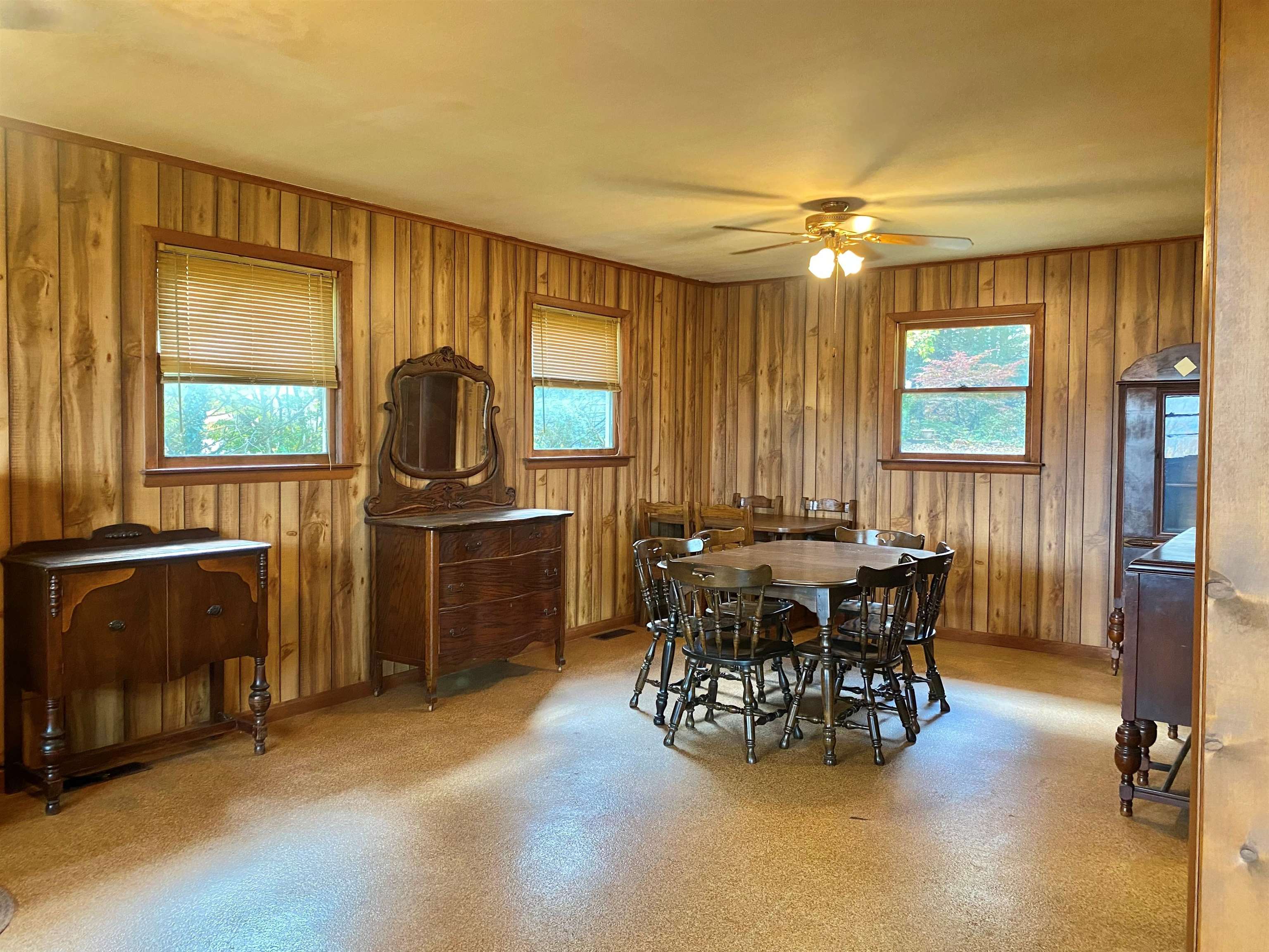 3297 River Road Elkton, VA 22827 - Photo 8 of 25 Gallery Image 8