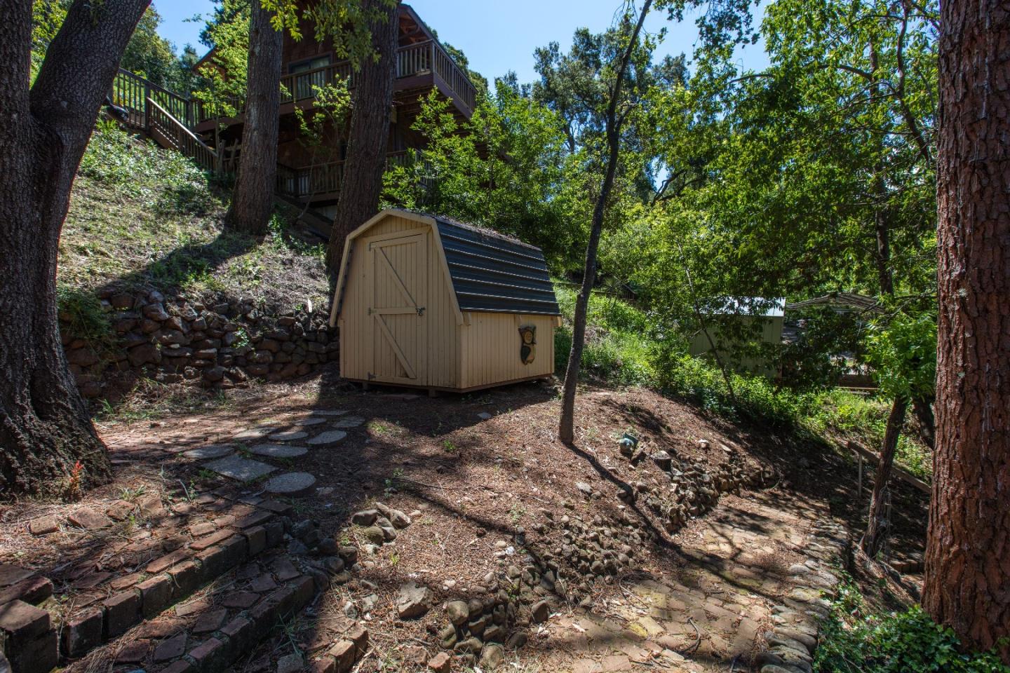 21477 Old Mine Road Los Gatos, CA 95033 - Photo 25 of 27 a view of outdoor space and yard