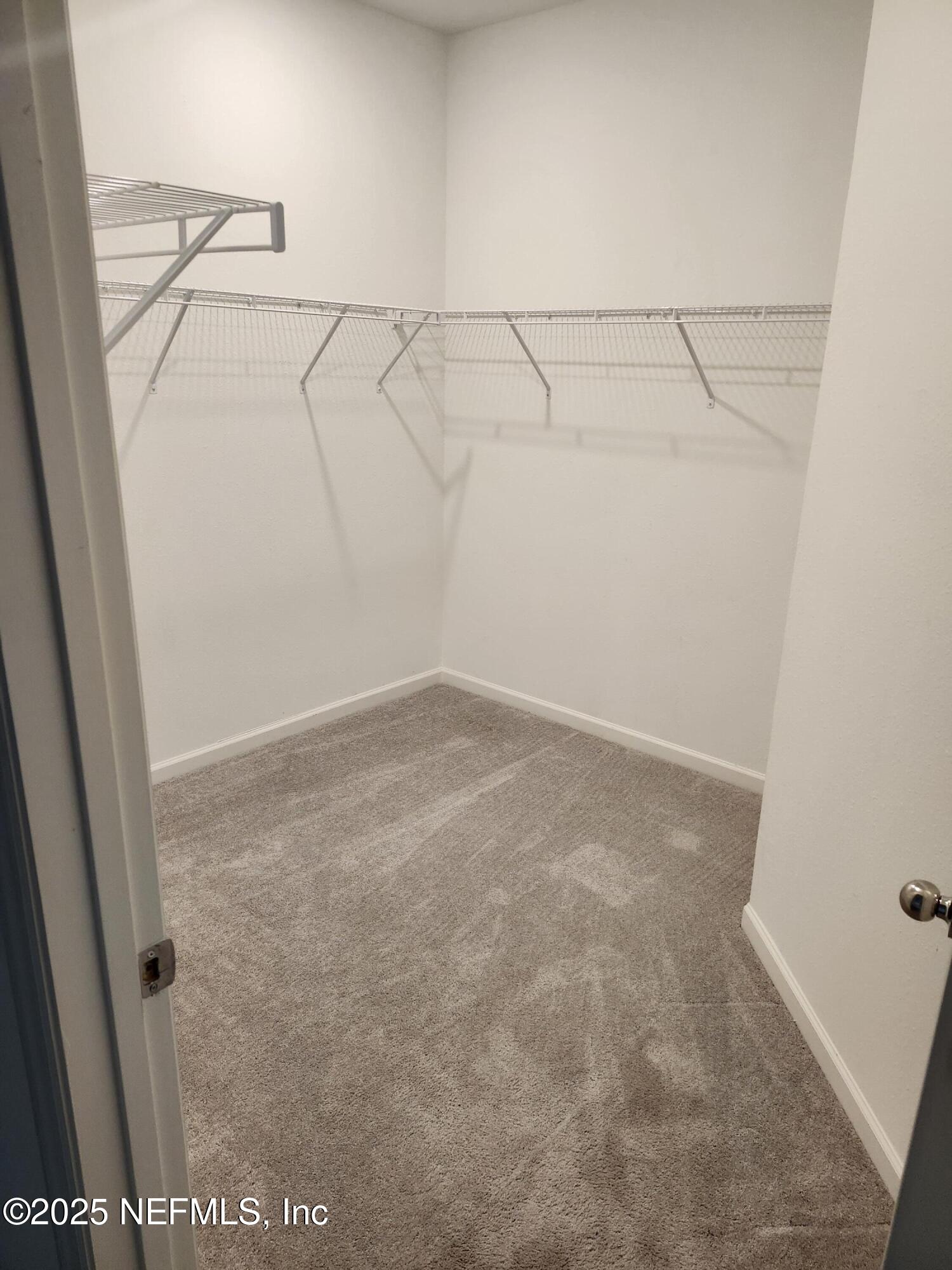 607 Lake Sinclair Street St. Augustine, FL 32084 - Photo 10 of 19 a view of small space