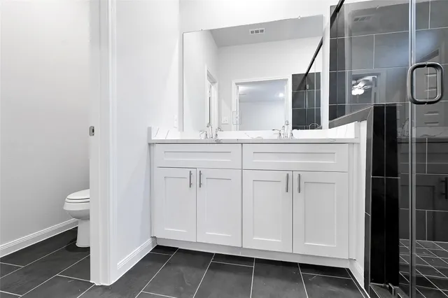 a view of a back yard of the house