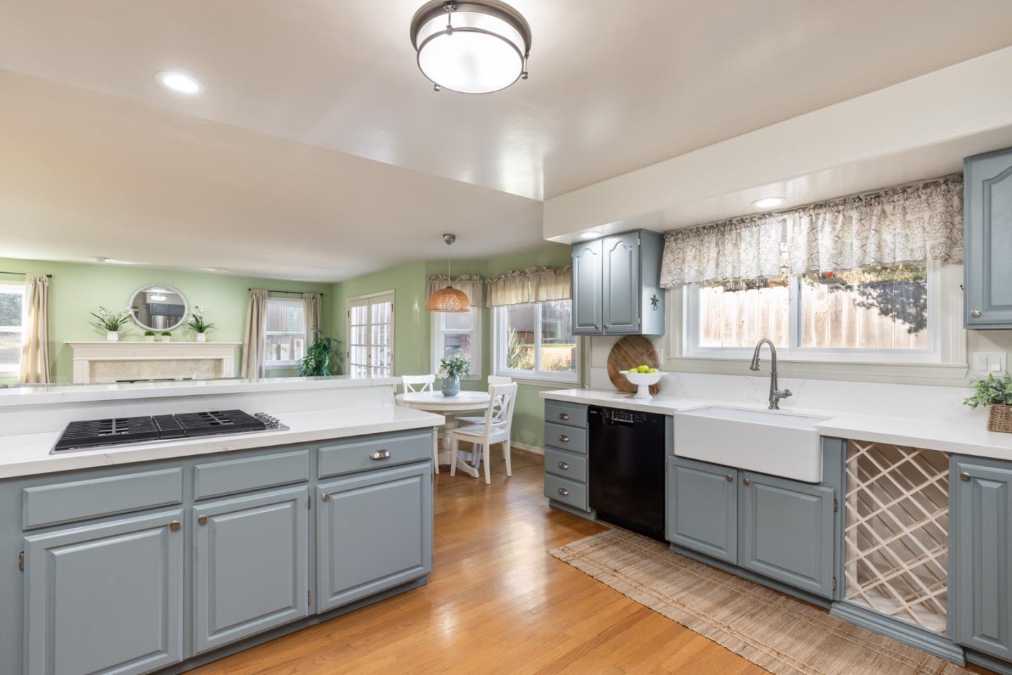 460 Dry Creek Road Monterey, CA 93940 - Photo 7 of 23 Gallery Image 7