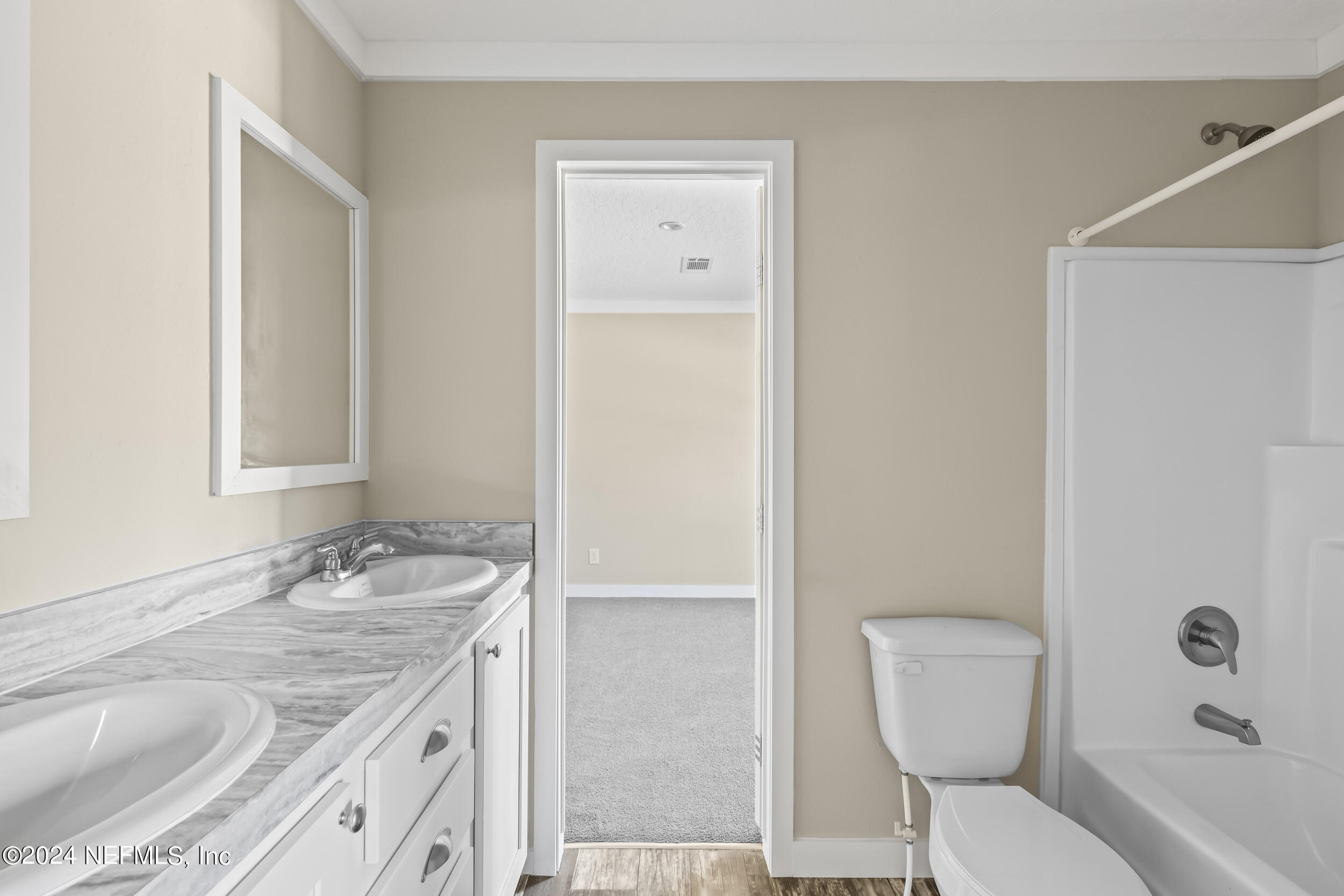 5809 Hillridge Road Keystone Heights, FL 32656 - Photo 26 of 47 Jack-n-Jill Bath