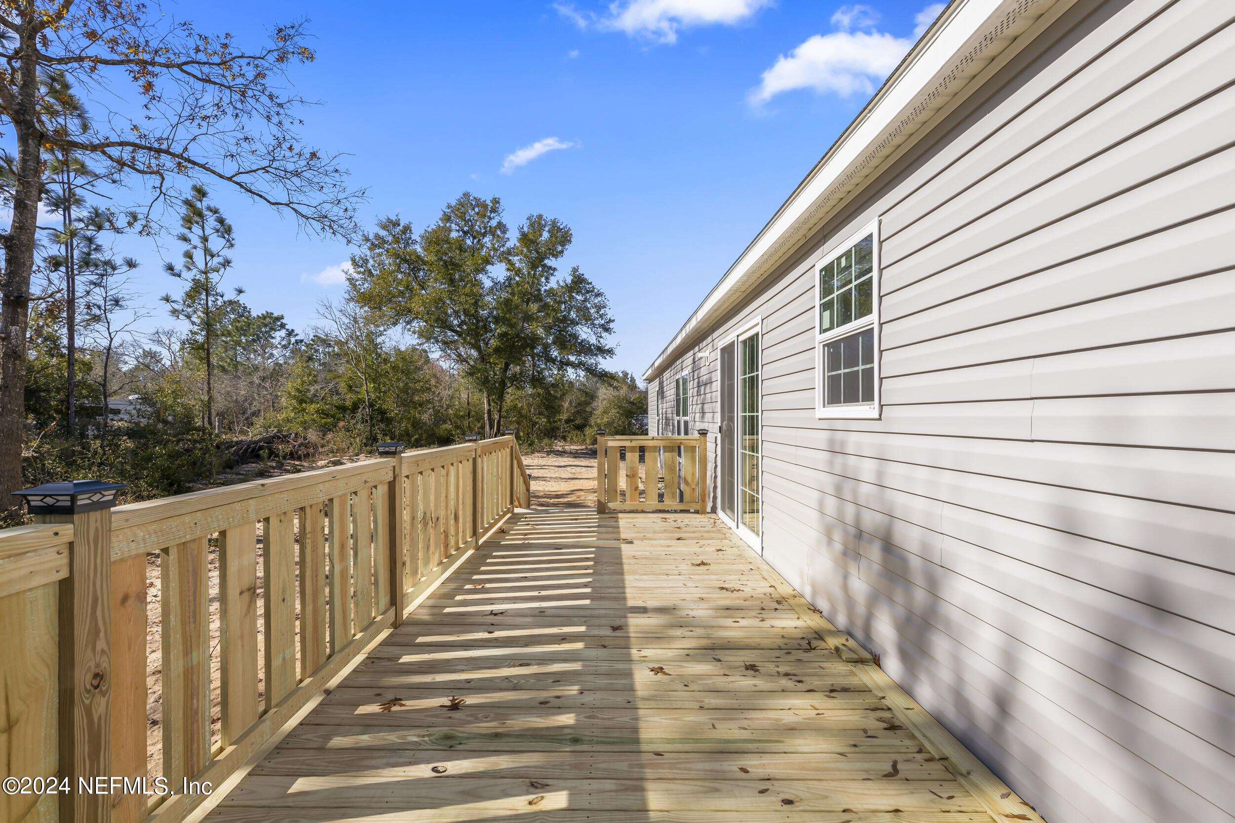 5809 Hillridge Road Keystone Heights, FL 32656 - Photo 31 of 47 Back deck