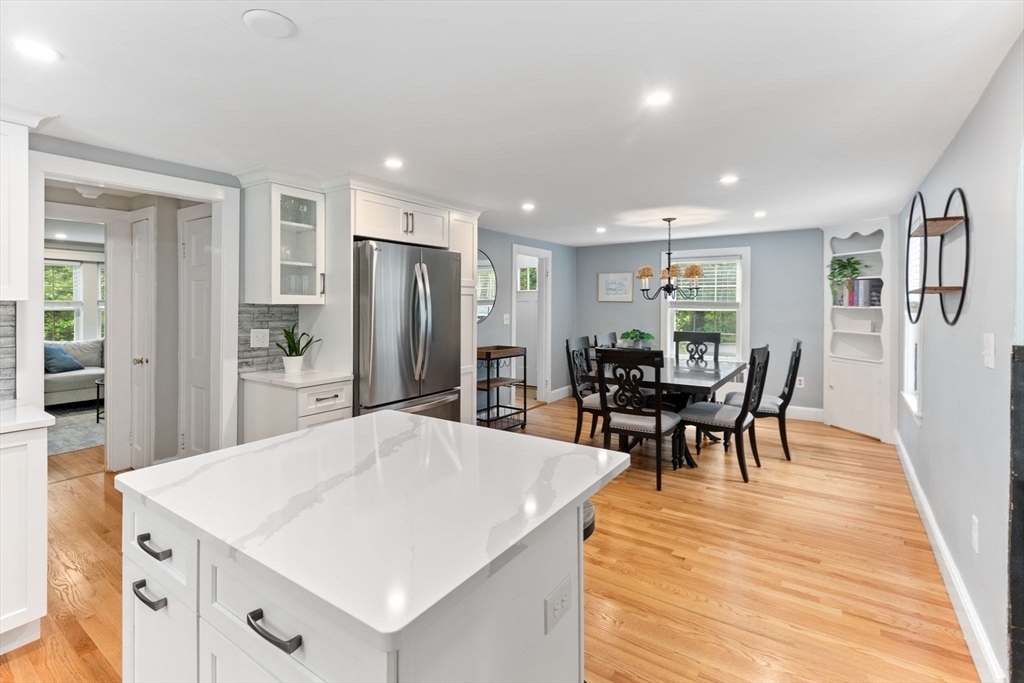 10 Forrest Road Walpole, MA 02081 - Photo 9 of 34 Gallery Image 9