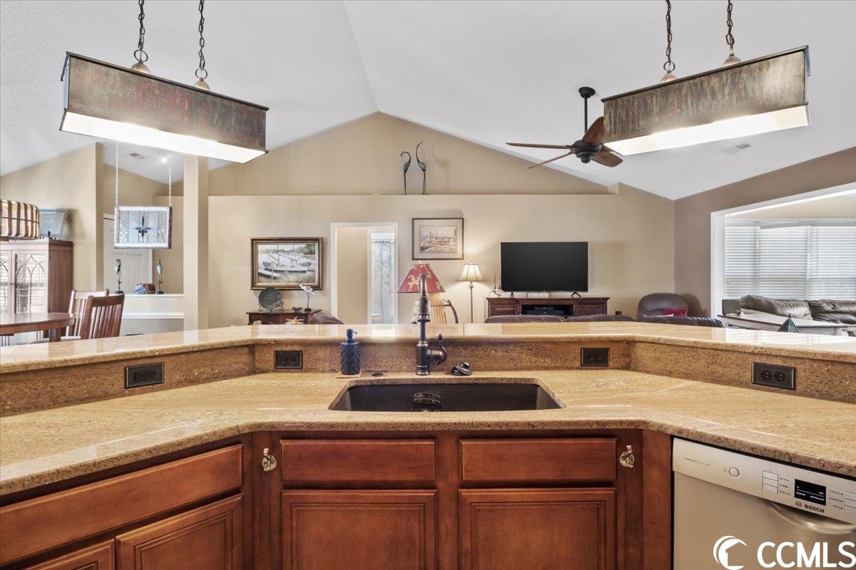 327 Chastain Court Murrells Inlet, SC 29576 - Photo 10 of 38