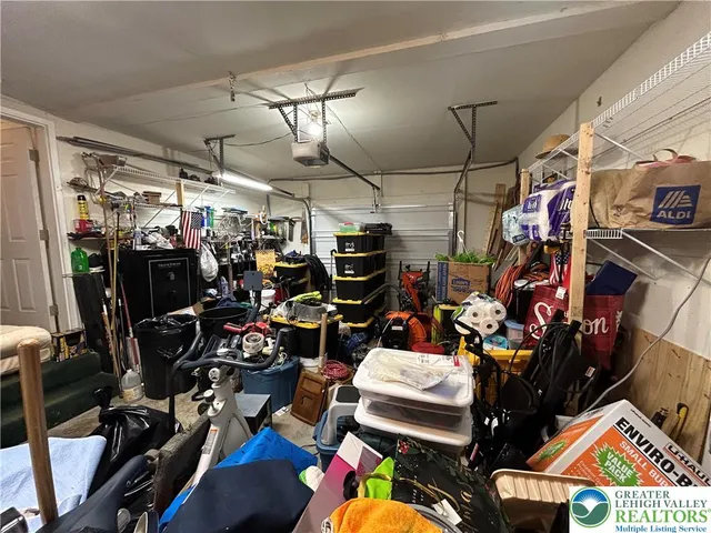 $299,900 | 352 Parker Trail, Albrightsville, PA 18210