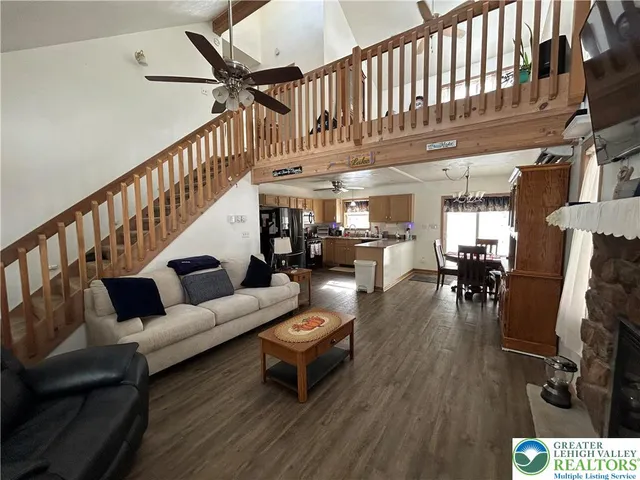 $299,900 | 352 Parker Trail, Albrightsville, PA 18210