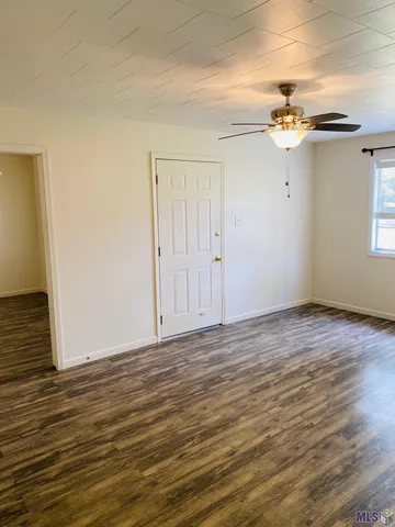 $1,300 | 45026 Fontenot Road, St. Amant, LA 70774