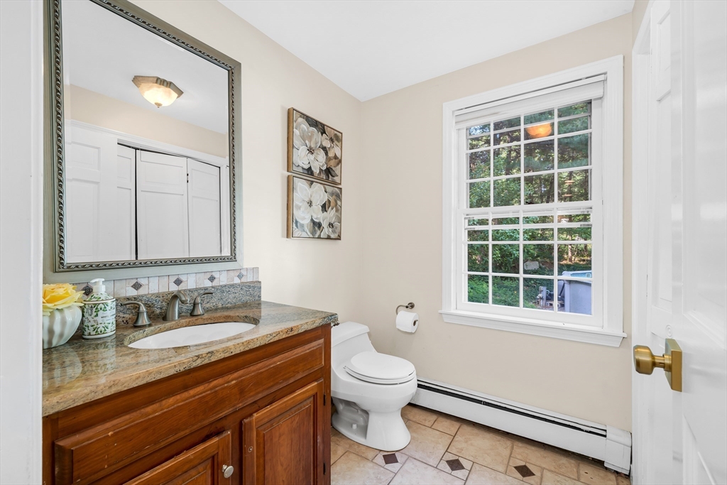 18 Acorn Path Groton, MA 01450 - Photo 16 of 31