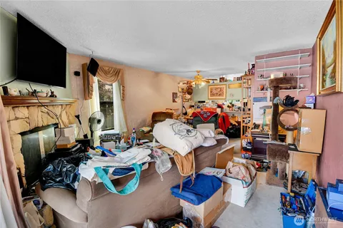 $300,000 | 8015 196th Street Southwest, Unit 4A, Edmonds, WA 98026