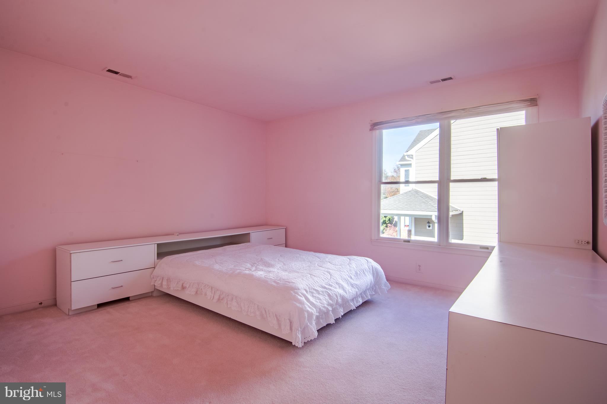 6911 Diana Road Baltimore, MD 21209 - Photo 22 of 30 Bedroom