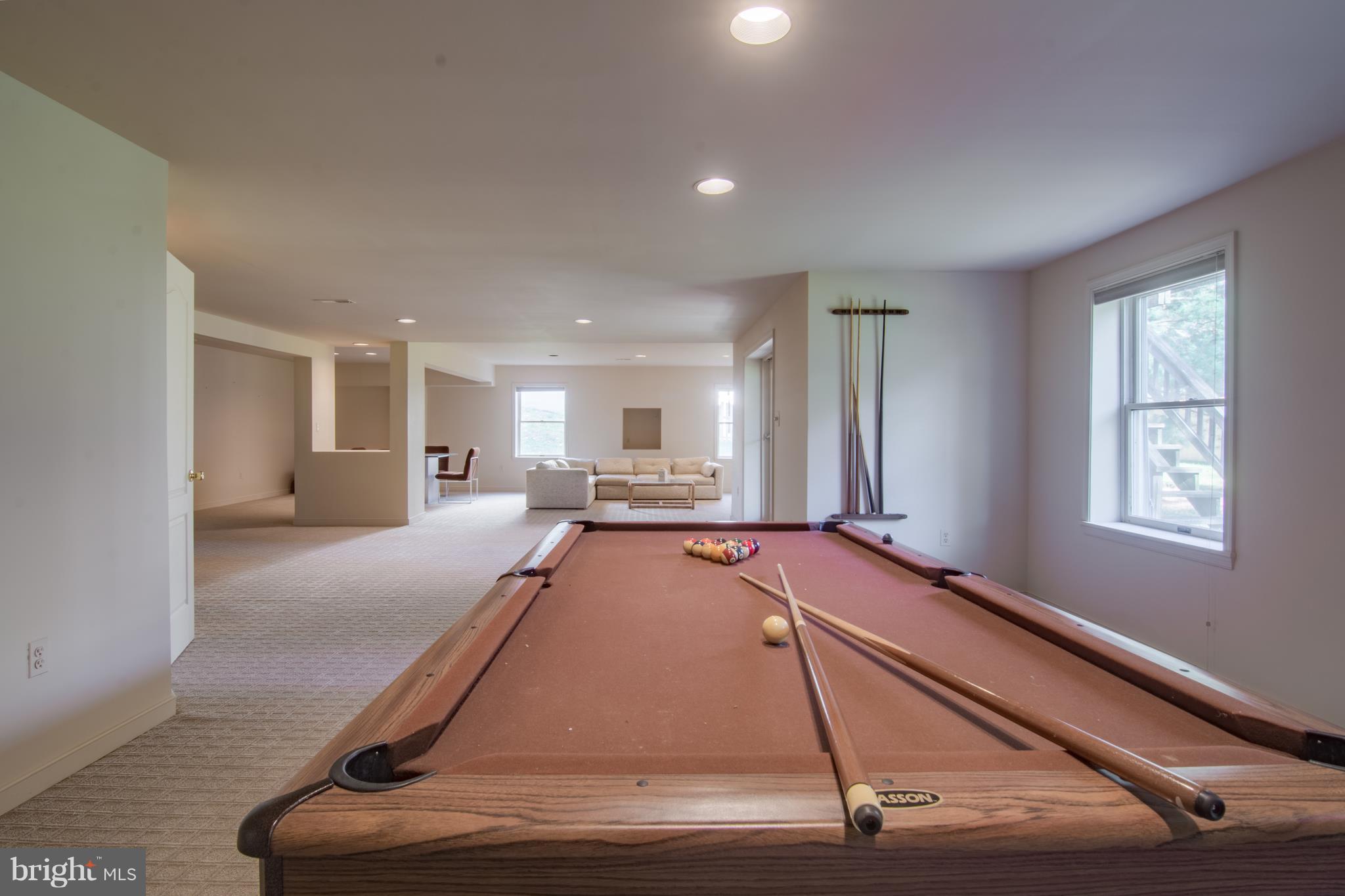 6911 Diana Road Baltimore, MD 21209 - Photo 25 of 30 Rec Room with pool table included
