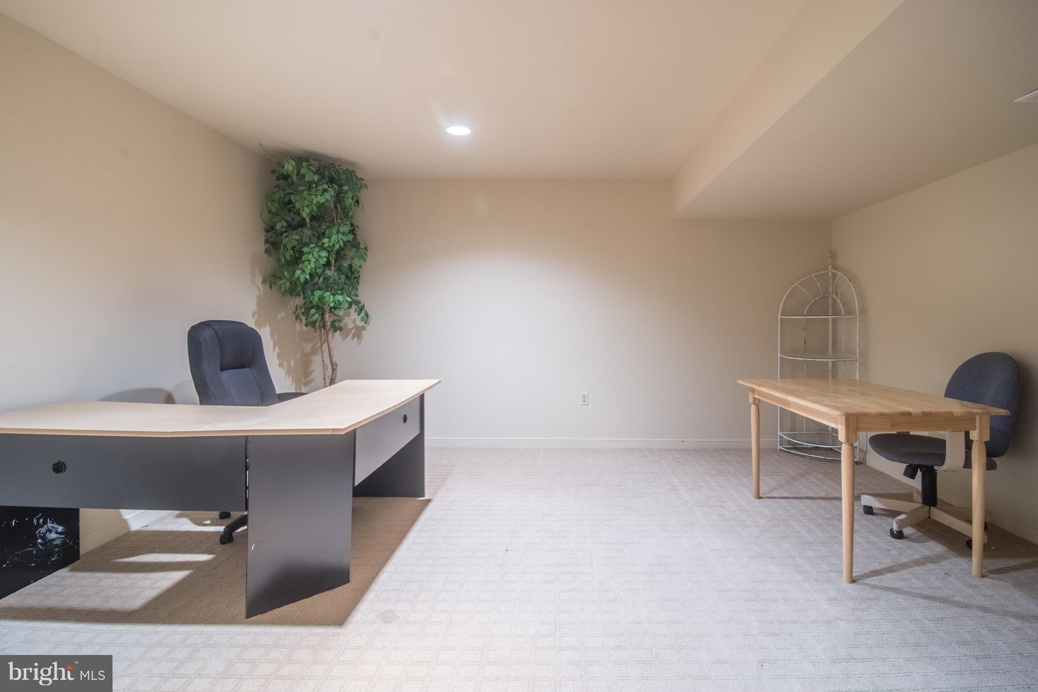 6911 Diana Road Baltimore, MD 21209 - Photo 28 of 30 Den or Office