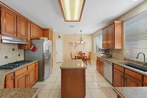 $689,999 | 633 Mossycup Oak Drive, Plano, TX 75025