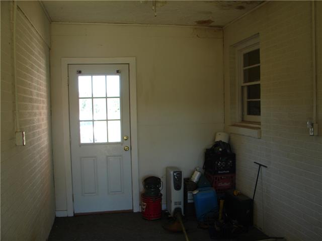 898 Mt Vernon Road Bethpage, TN 37022 - Photo 8 of 9 Breezeway