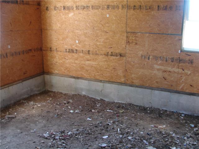 898 Mt Vernon Road Bethpage, TN 37022 - Photo 9 of 9 Garage has dirt floor