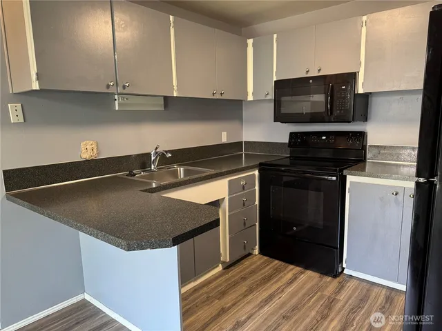 $1,275,000 | 259 South 156th Street, Unit 14, Burien, WA 98148