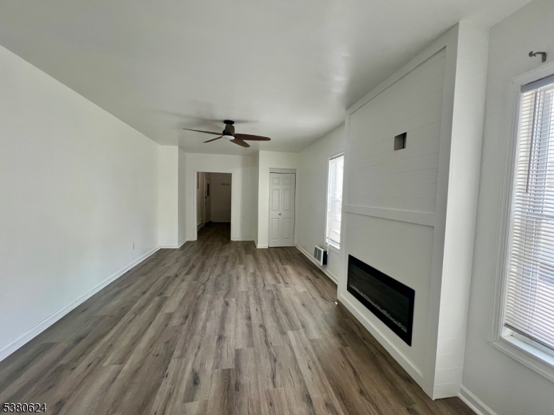 657 Scotland Road, Unit B Orange, NJ 07050 - Photo 2 of 9 Gallery Image 2