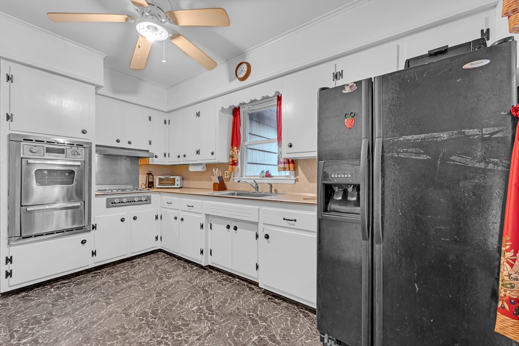 63 Wayside Road Worcester, MA 01605 - Photo 5 of 22 Gallery Image 5
